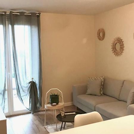Serenidad - Appartement Cosy 50M2 Et Parking Châteauroux Esterno foto